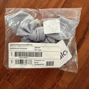 Alo Airlift Rhythm Scrunchie - Winter Frost Limited Edition NWT